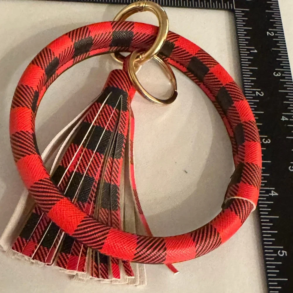 Buffalo Plaid Bangle Key‎ Ring Bracelet Keychain Tassel Red Black